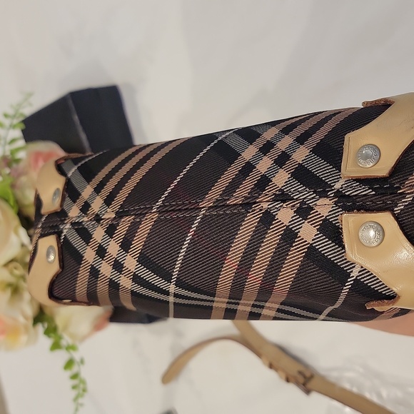 Authentic Burberry Blue Label crossbody bag - Picture 6 of 11